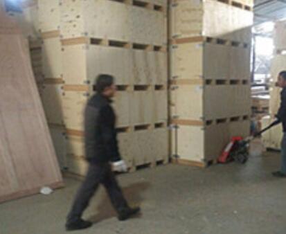 塑料托盤和叉車的使用注意事項