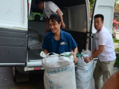 高溫下，愛(ài)心涌現(xiàn)